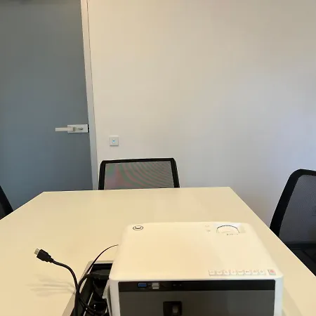 アパート Unique Penthouse Lakeview W19 ブカレスト