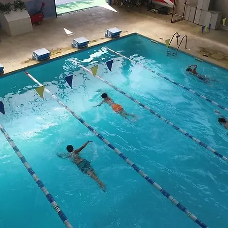 Unique Penthouse Lakeview W19 Apartment